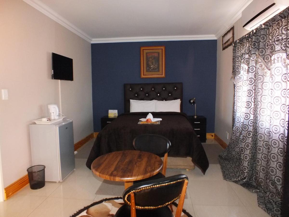Royal Castle Guest House Windhoek Eksteriør bilde
