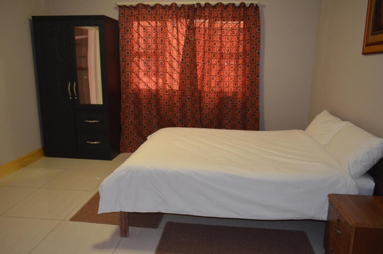 Royal Castle Guest House Windhoek Eksteriør bilde